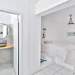 מלון דירות Fyrogenis Palace אמבלאס