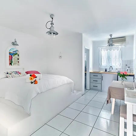 Aparthotel Fyrogenis Palace