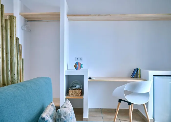 Fyrogenis Palace Ξενοδοχείο με διαμερίσματα Αμπελάς